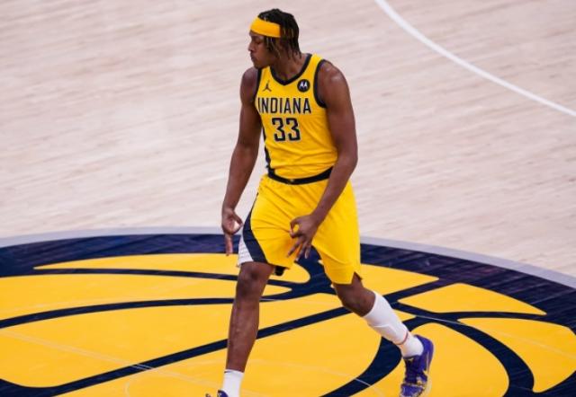 V体育娱乐-特纳期待湖人启动交易 多位高管看好特纳入湖前景